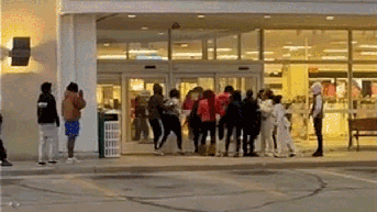 Teen mob storms neighborhood mall as viral 'takeover' erupts in total chaos - Fox News