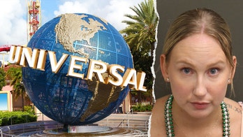 Florida mom accused of abandoning daughter at Universal Studios to go drinking at bar