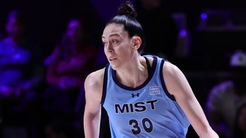 Breanna Stewart reflects on Unrivaled breaking women's basketball attendance record: 'More than just hype'