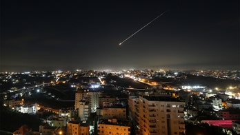 Journalist reveals he received death threats from gamblers betting on Iran war, pressuring him to alter report