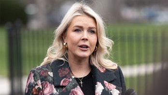 Karoline Leavitt blasts NYT ballroom coverage, calls out critics who 'never built anything'