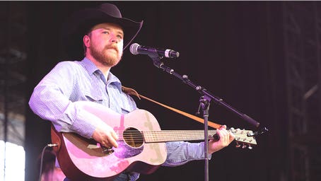 Country singer Colter Wall cancels tour, admits he is ‘mentally unwell’