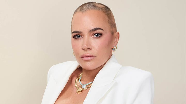 Teddi Mellencamp laughs off dad's plea to move out of Hollywood