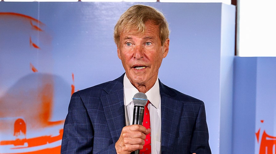 FOX Sports broadcaster Tim Brando talks streaming issue