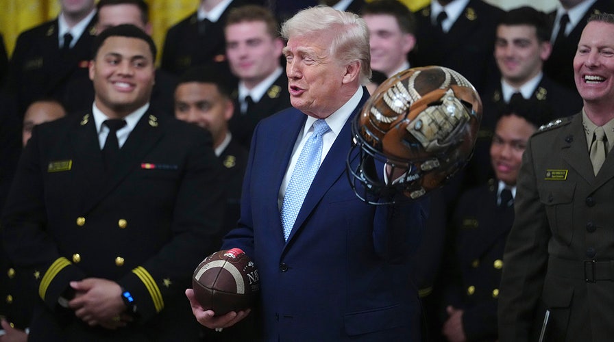 Trump signs executive order to protect Army-Navy game from CFP conflicts