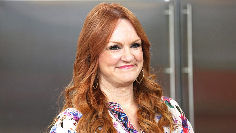 'Pioneer Woman' reveals simple omelet trick to cut breakfast prep time as expert raises concerns