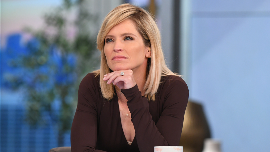 'View' host backs ICE agents filling in at airports during 37-day shutdown chaos