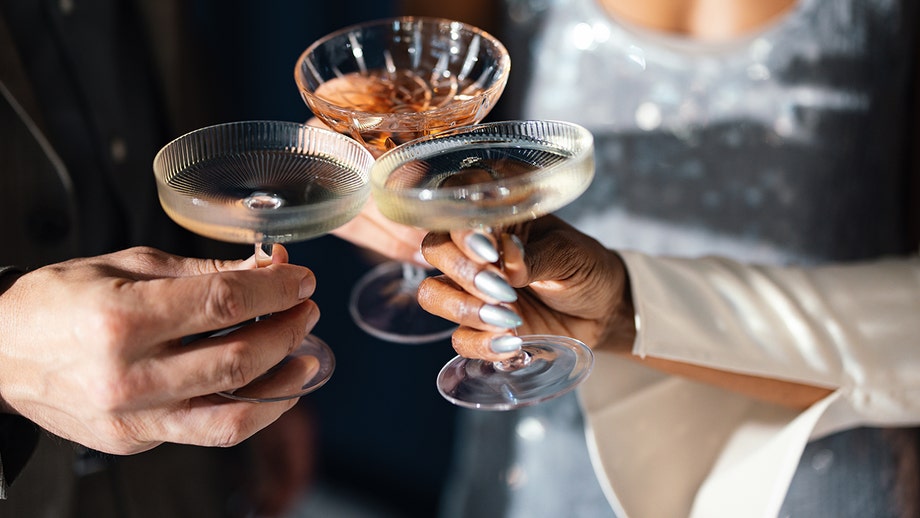 Bars turn to 'tiny' cocktails as Americans trim drinking, spending amid rising prices