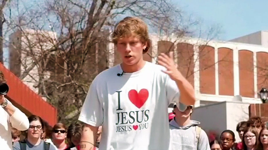 Gen Z Christian influencer says young Americans are 'tired of fake stuff,' turning to Jesus