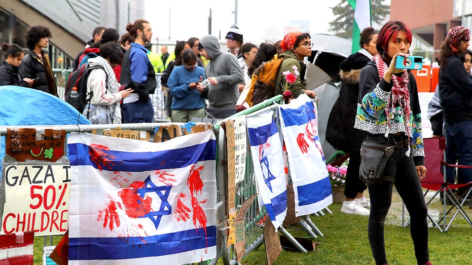 Jewish House Democrat recalls colleague saying there is no antisemitism because 'all the Jews are rich'