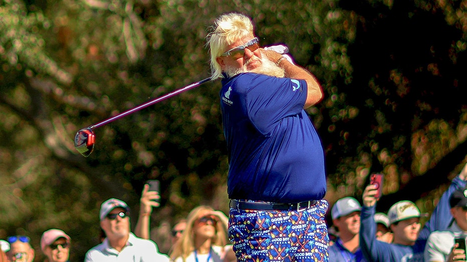 John Daly calls himself a 'jacka--' after falling down desert hill during tournament