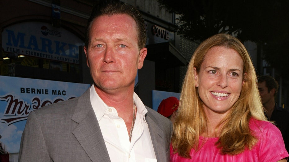 'Terminator' star Robert Patrick shuns Hollywood parties, says he prefers being home with his wife of 35 years