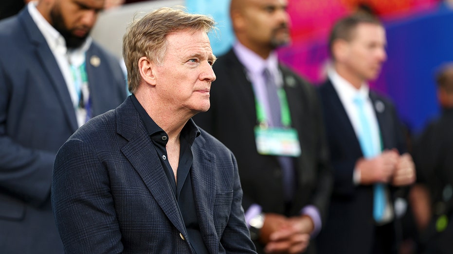 Florida AG warns NFL: Drop affirmative-action ‘Rooney Rule’ or face legal consequences