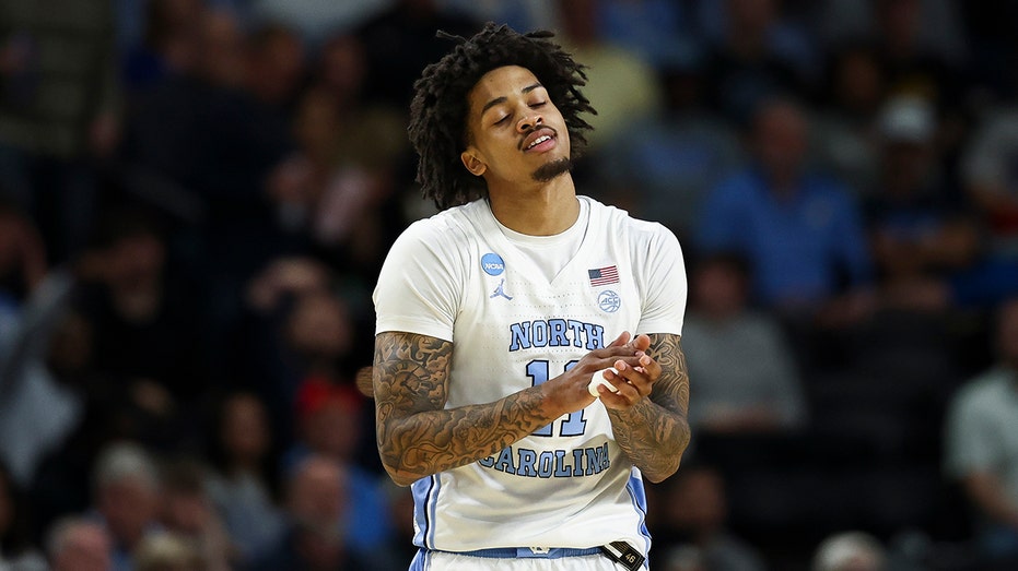 UNC collapses late, blows 19-point lead in shocking overtime loss to VCU