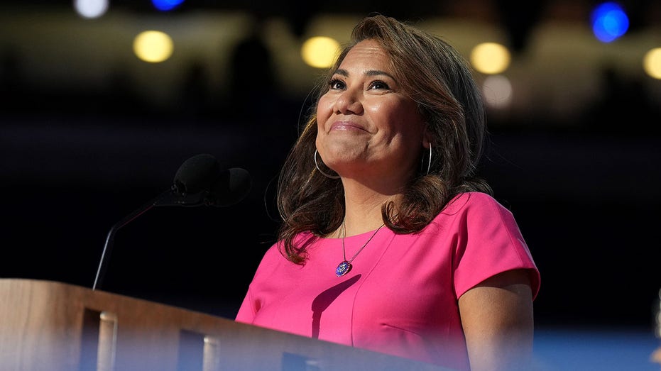 Dem rep's staffer repeatedly posed as lawyer for detainees, smuggled phone into Texas facility, ICE says