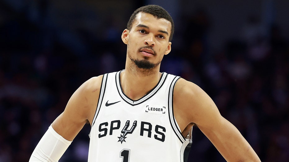 Victor Wembanyama builds MVP case as Spurs clinch division, end playoff drought