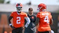 Browns coach Todd Monken keeping QB competition open amid uneven practice reps, Shedeur Sanders buzz - Fox News