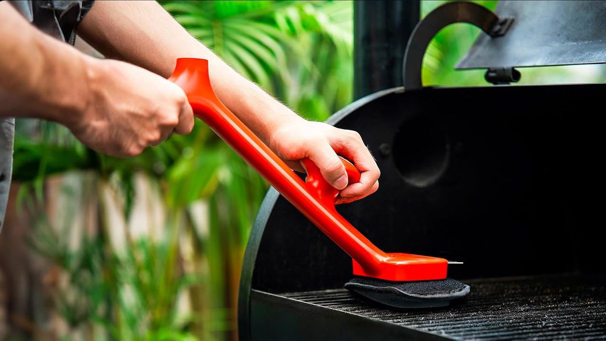 Scrub your grill clean the safe way.