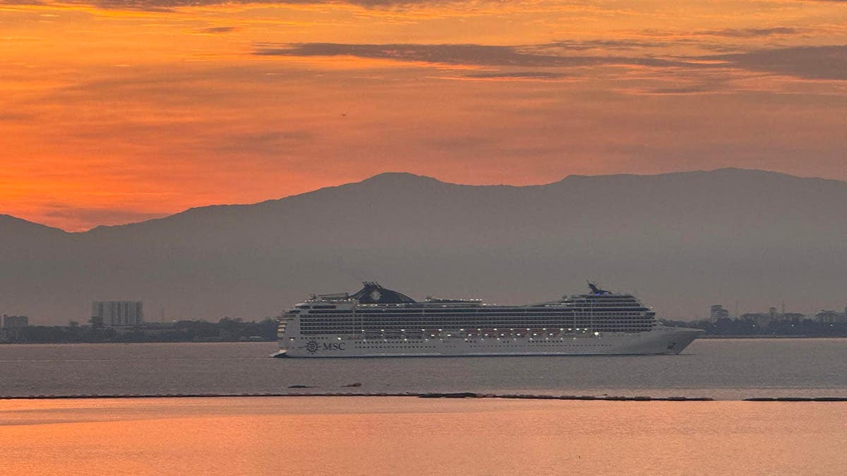 Vista do pôr do sol em Penang, Malásia