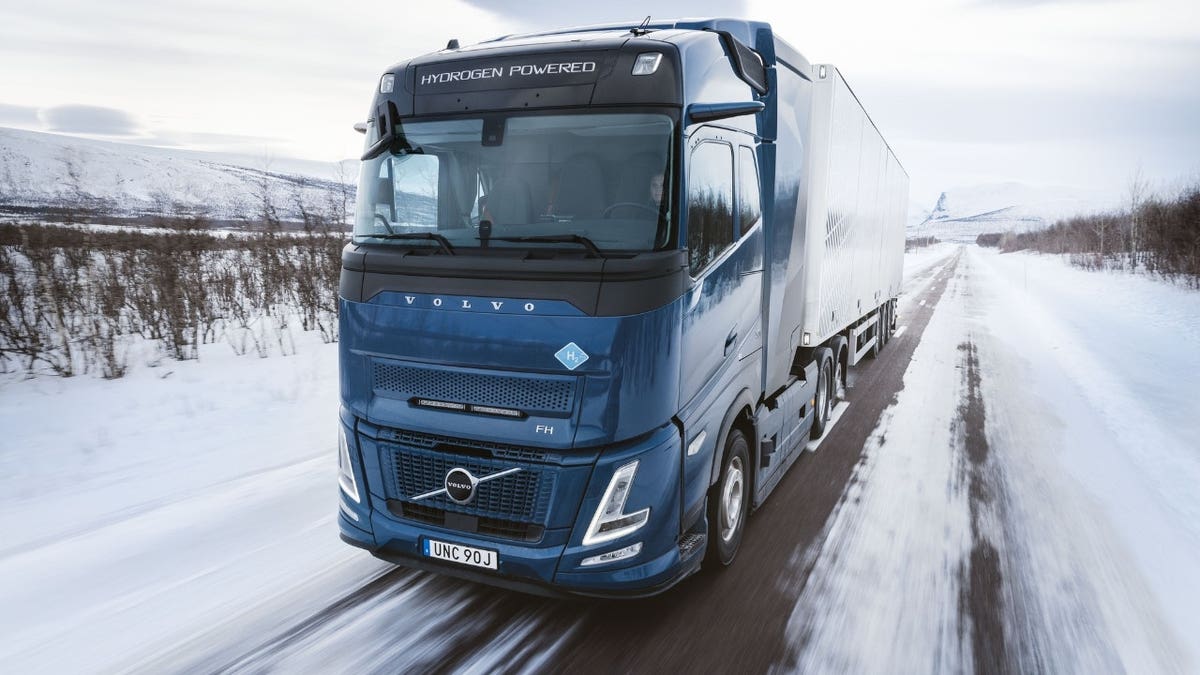 Volvo hydrogen-powered trucks