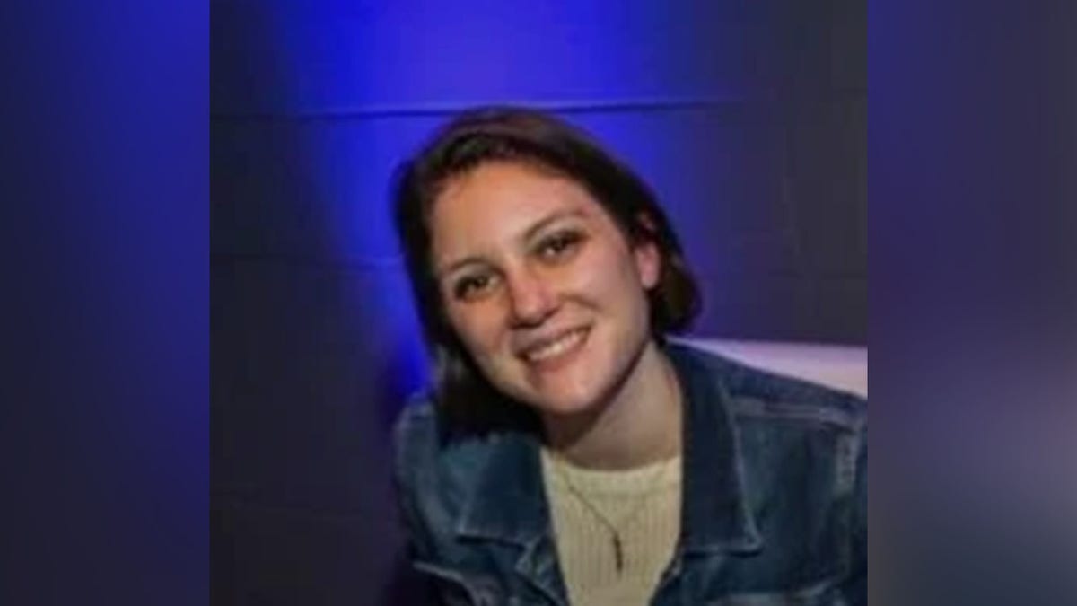 Amy Eskridge headshot