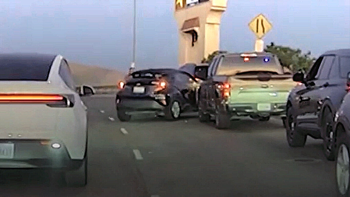 car veer towards a car on the road