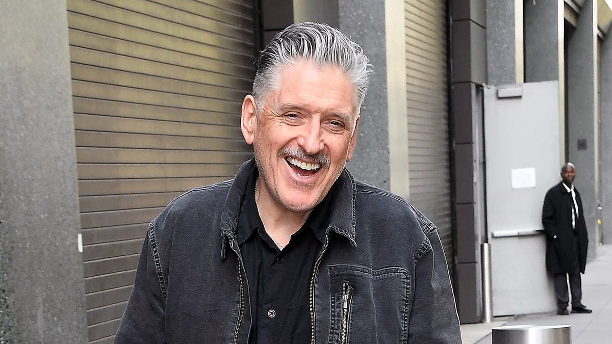 Craig Ferguson standing at ABC Studios in New York City