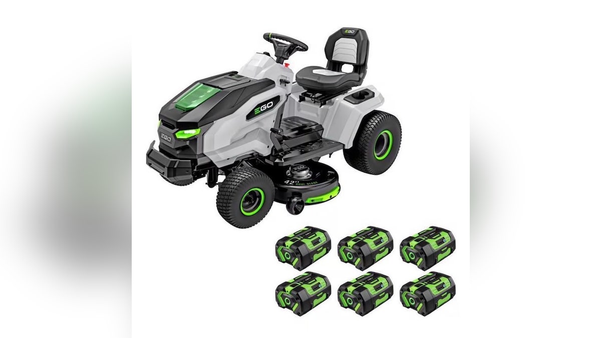 Set cruise control for an easier mowing experience.