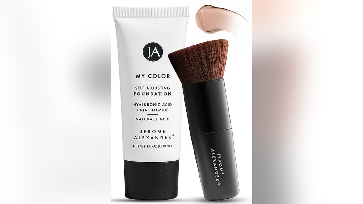 Get this foundation and brush duo while it’s on sale.