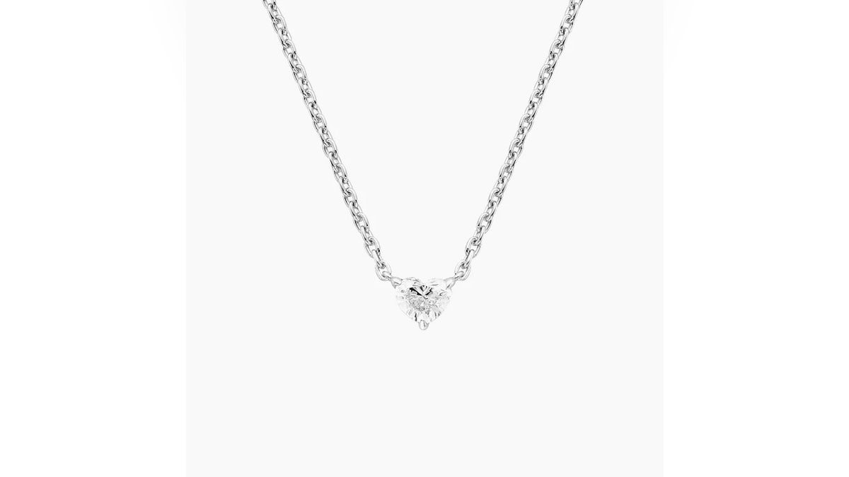 O Dia das Mães é o dia perfeito para dar diamantes em formato de coração.