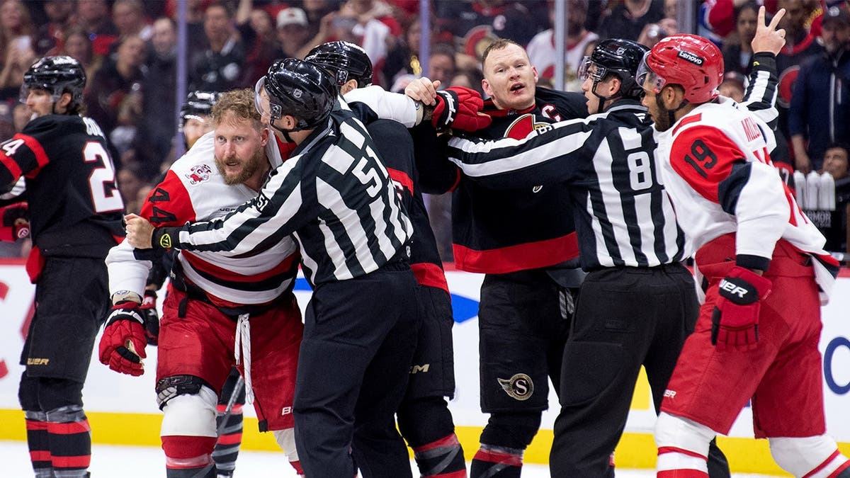Senadores de Ottawa e furacões da Carolina