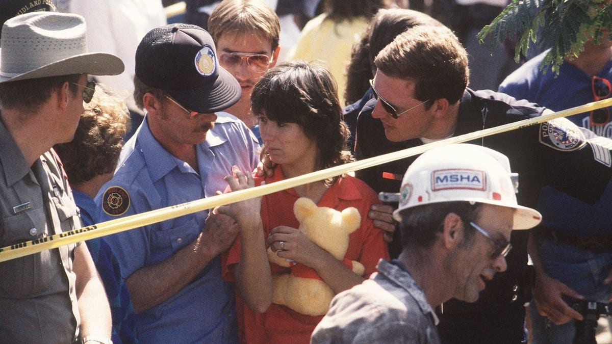 Jessica McClure as a baby with her mother Reba Cissy McClure