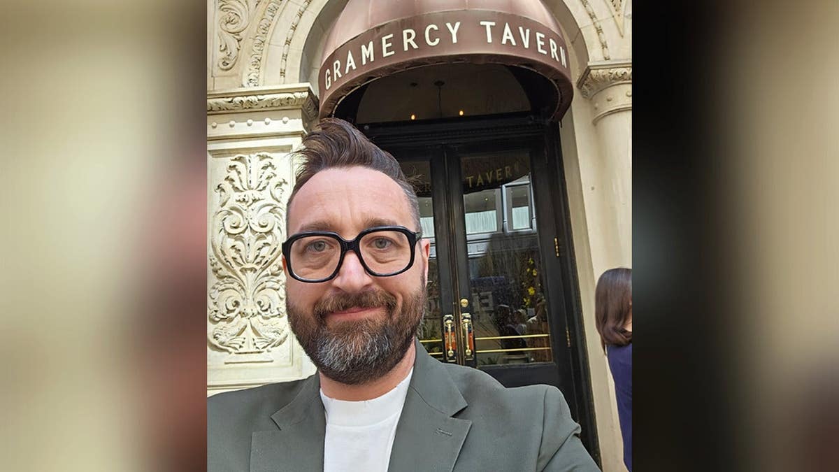 Fyksen fuori dalla Gramercy Tavern a Manhattan.