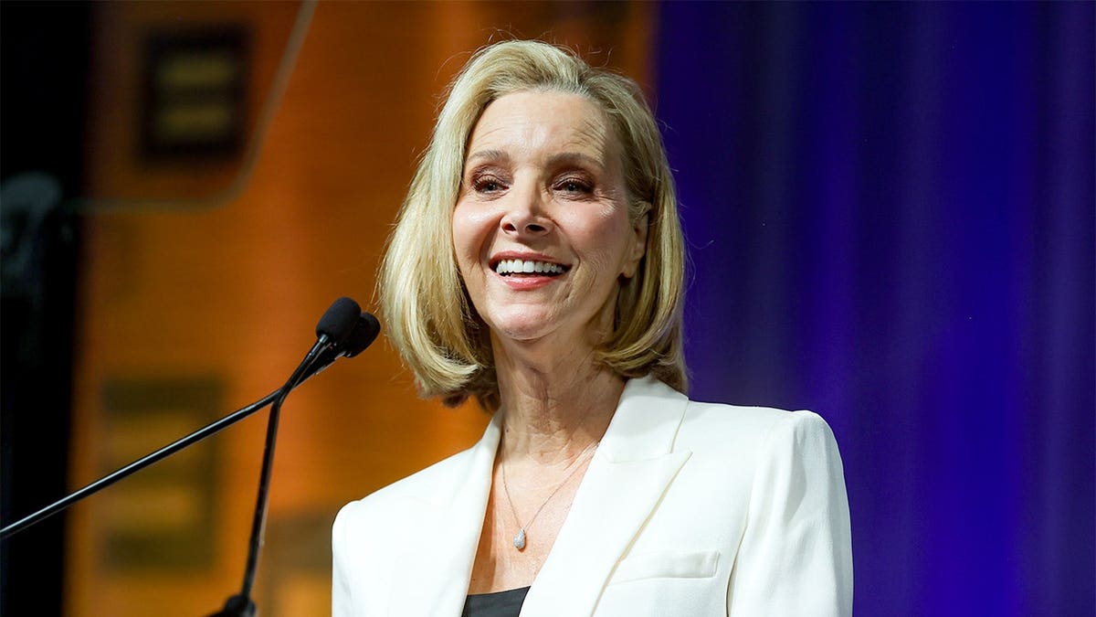 Lisa Kudrow standing at the Human Rights Campaign's 2026 Los Angeles Dinner