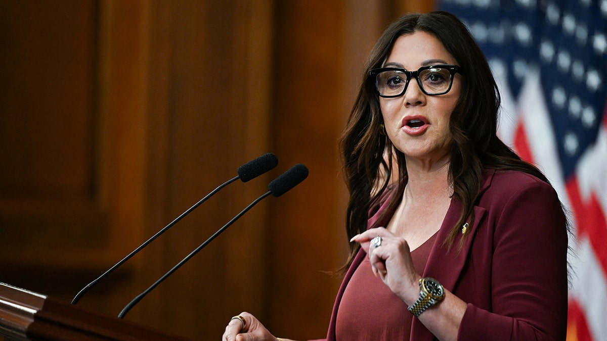 Lori Chavez-De Remer