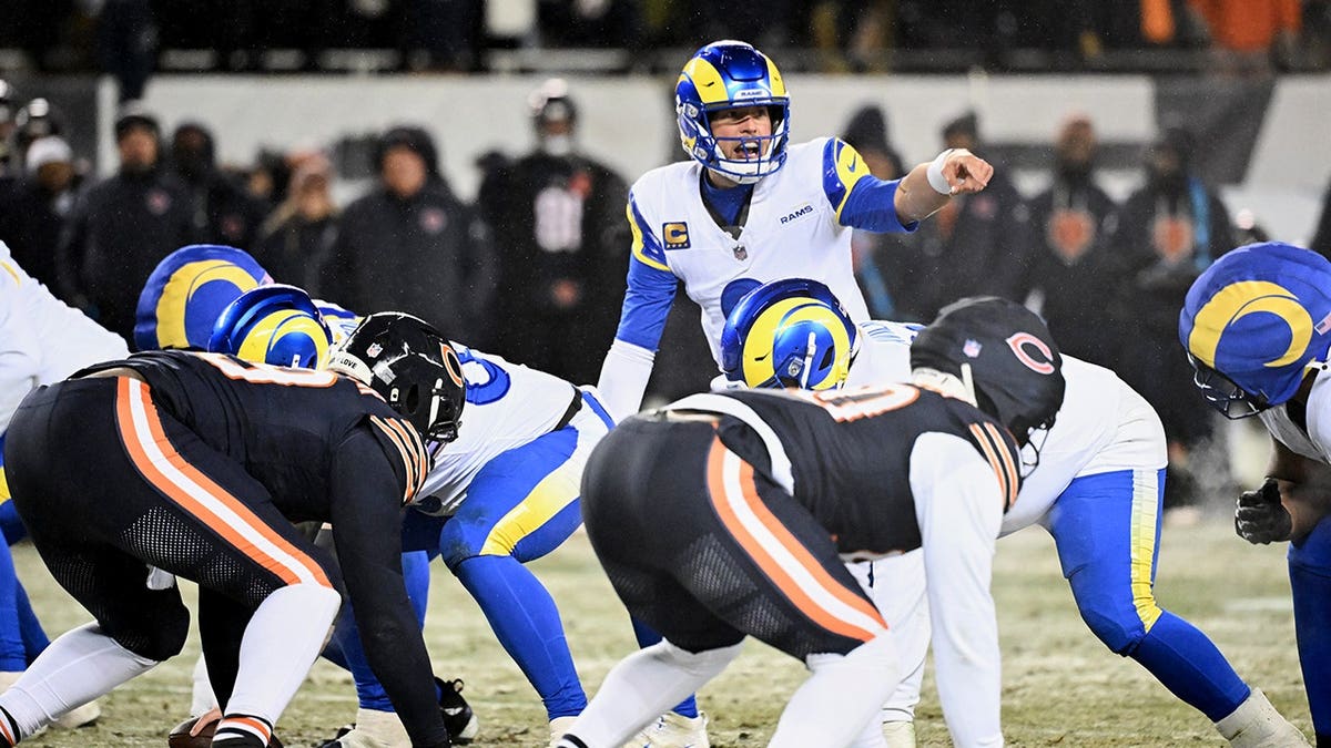 Los Angeles Rams quarterback Matthew Stafford calls snap count at line of scrimmage