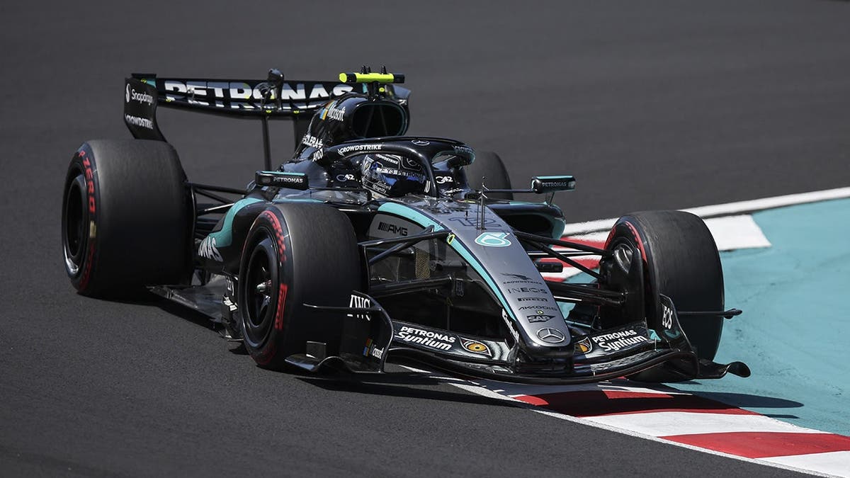 Mercedes F1 in Japan