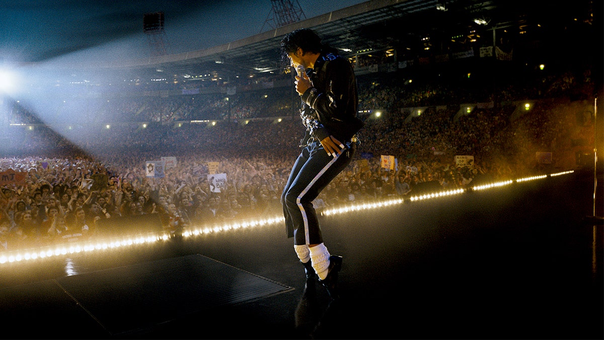 Jaafar Jackson como Michael Jackson em Michael