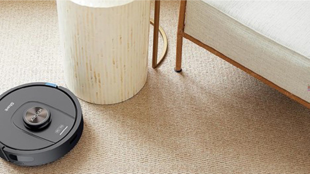 Leave the cleaning to this Shark robot vacuum. 