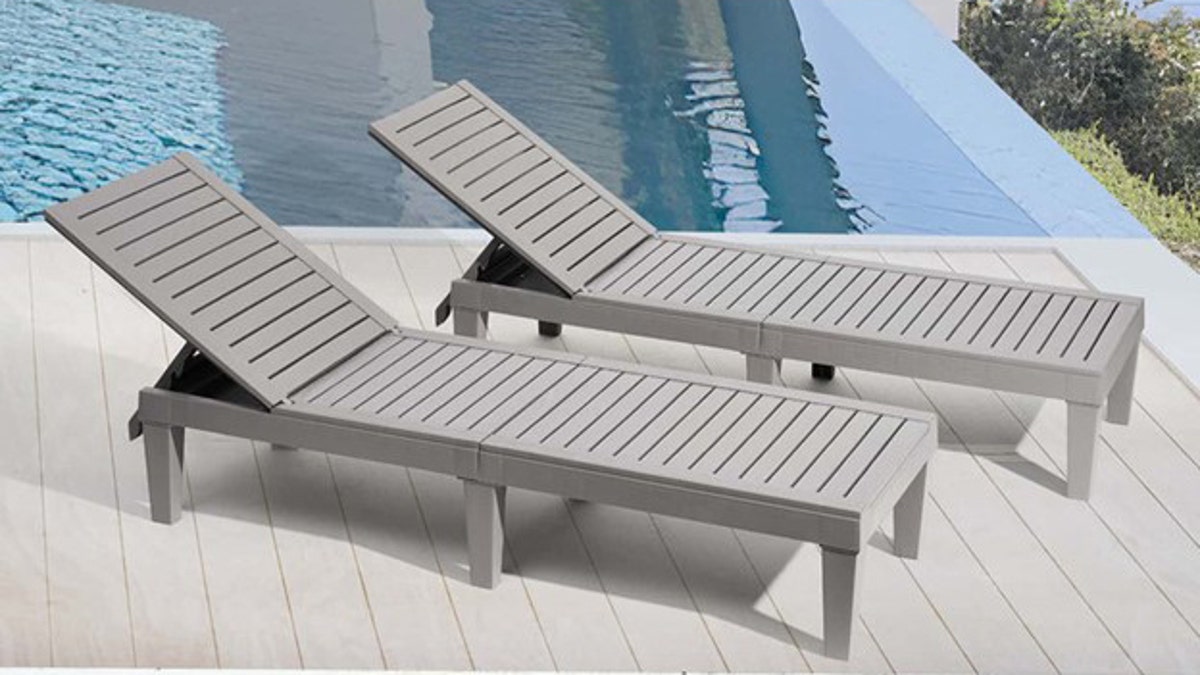 Lay flat or sit up with these reclining chairs. 