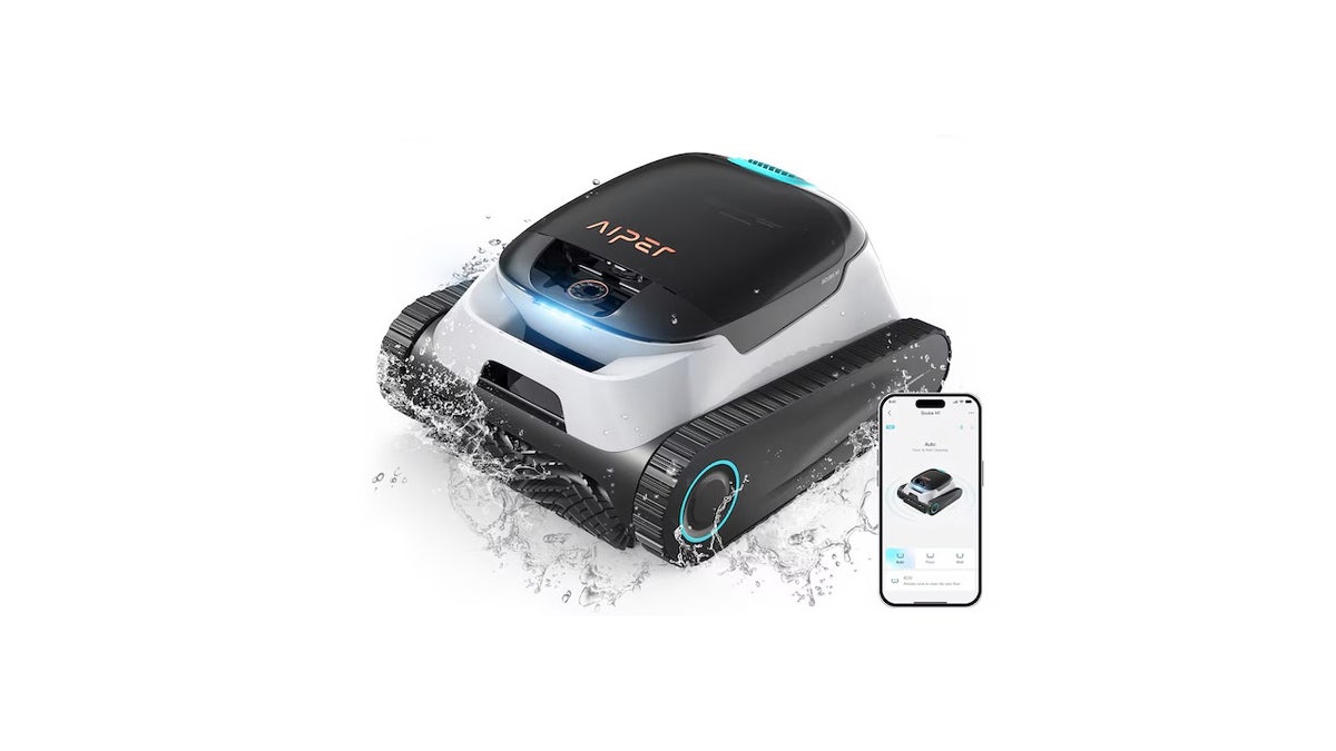 This robot creates a mess-free pool faster.