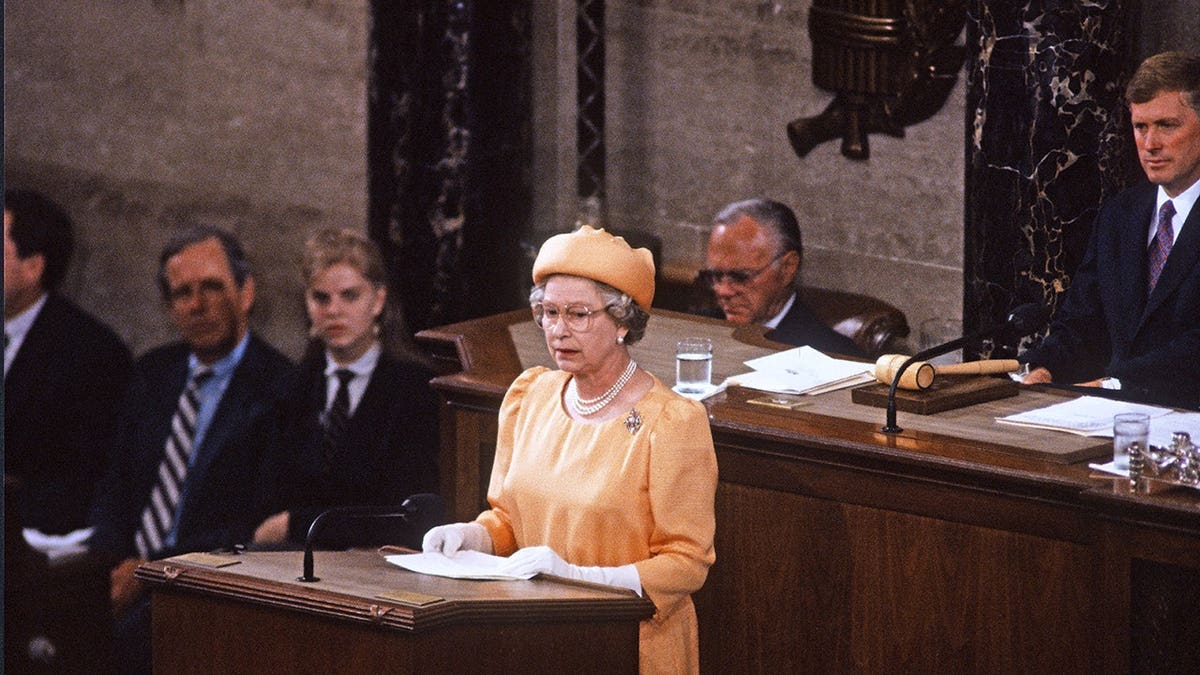 Queen Elizabeth II speaking at a joint session of Congress in the House Chamber