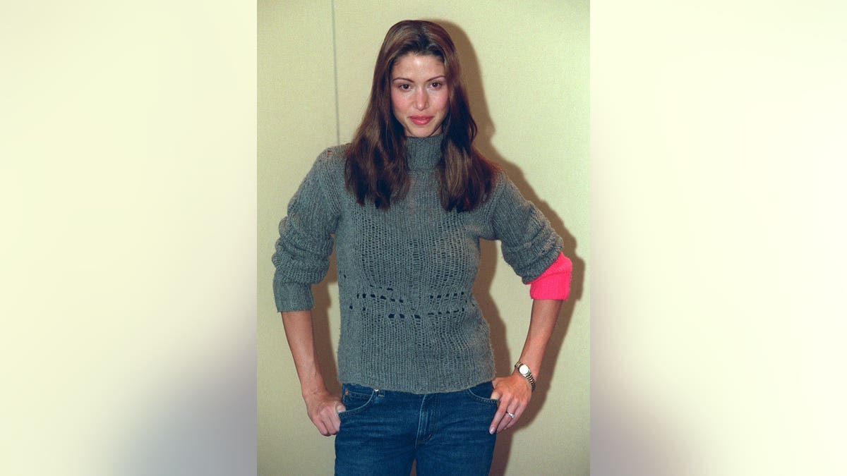 Shannon Elizabeth standing and smiling in Hamburg