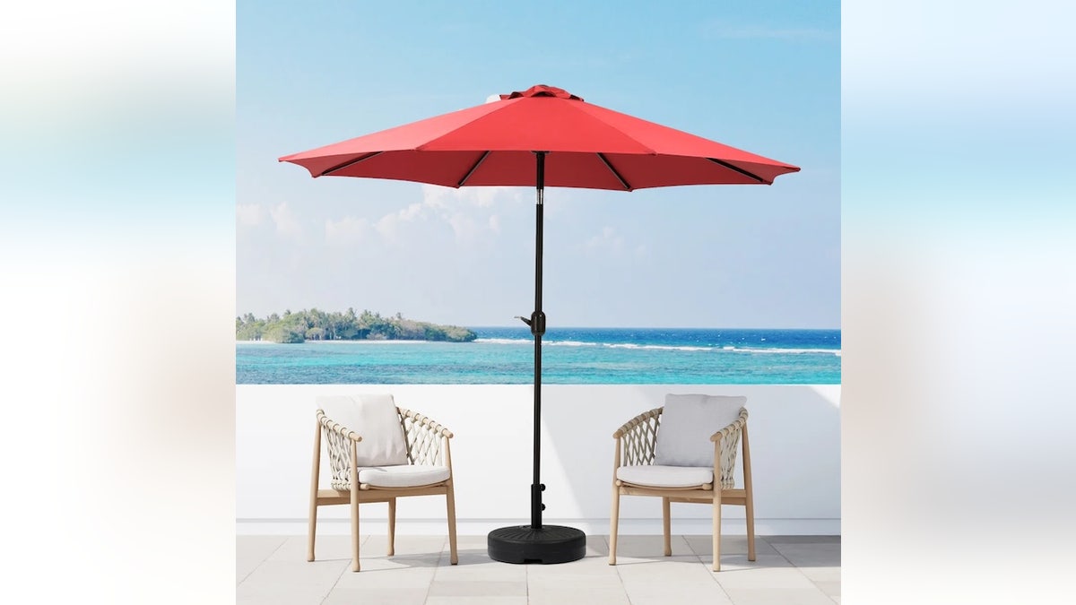 Protect yourself from the sun with this extra-large umbrella.