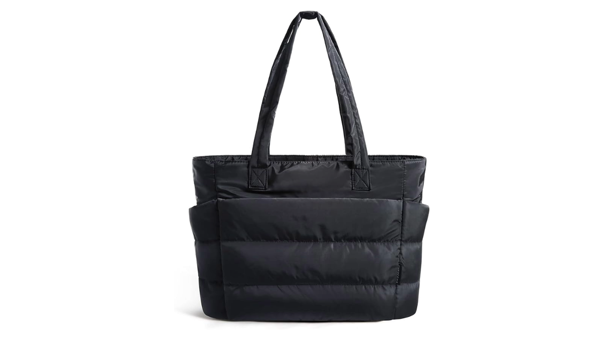 This lightweight travel tote has enough pockets to keep you organized.