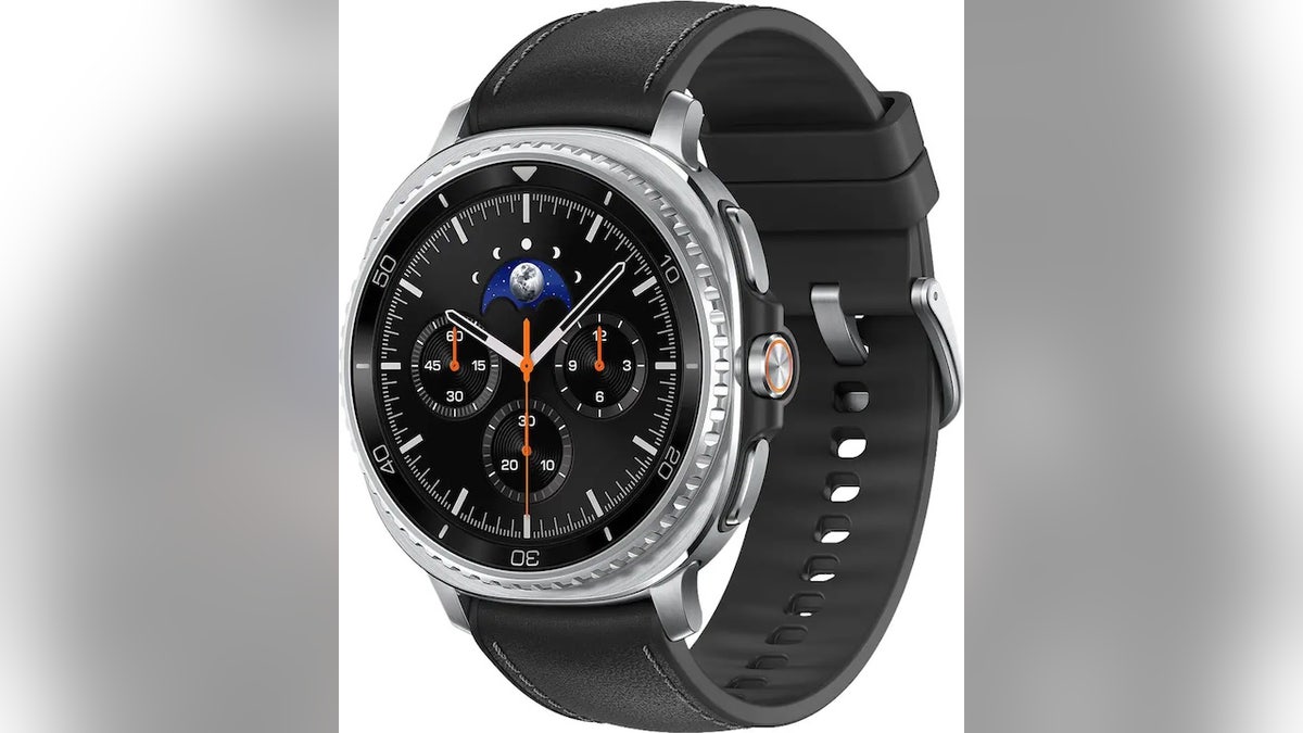 This stainless steel watch tracks fitness, health and sleep data right from your wrist. 