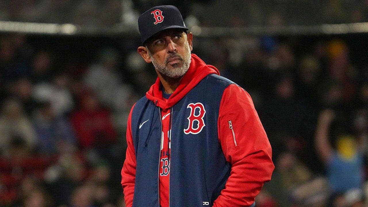 foxnews.com - Zach Dean - Fired Red Sox coaches escorted from team hotel in embarrassing fashion