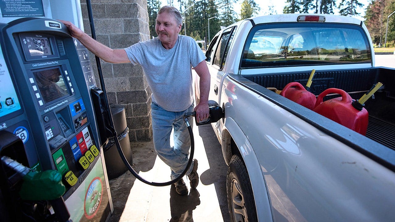 foxnews.com - Kelly McGreal - Long lines form at tribal gas stations as drivers chase steep discounts amid high fuel costs