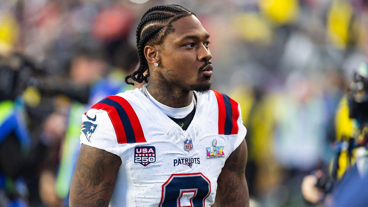 Stefon Diggs felony strangulation trial begins with NFL receiver denying  everything