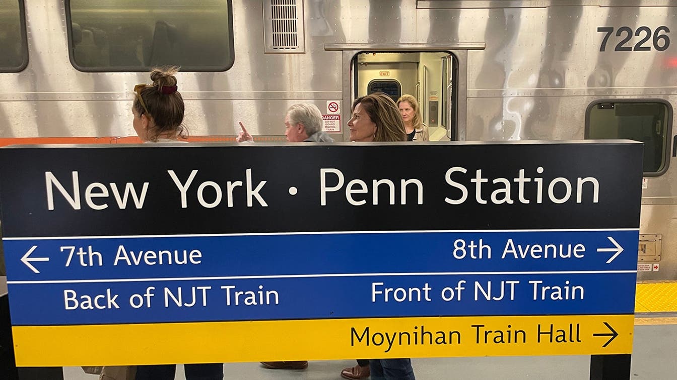 NJ Transit تخفض أسعار تذاكر قطار كأس العالم بعد رد الفعل العنيف، مشيرة إلى المزيد من الدعم النقدي: تقرير
